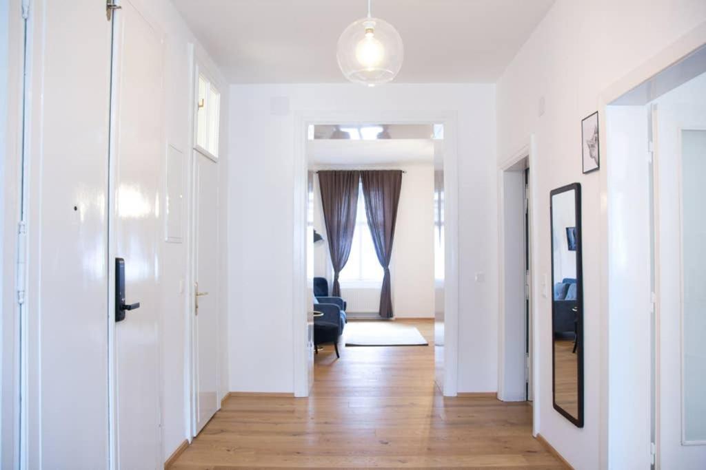 Comfort In Zentraler Lage I Levestate Appartamento